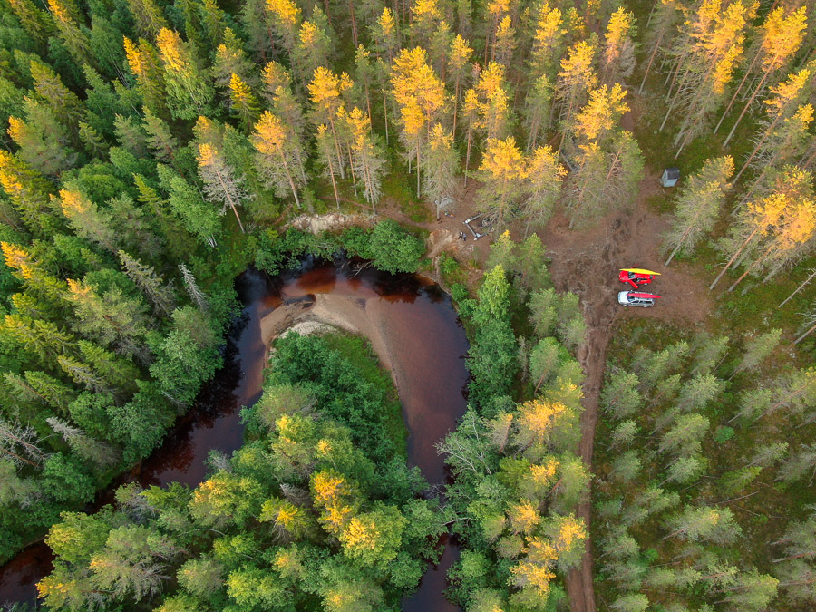 Suomunjoki laavu joki Patvinsuo (Suomu river) ilmakuva drone Patvinsuo National Park